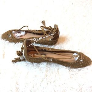 Halogen || New Brown Hallena Lea Lace Up Flats